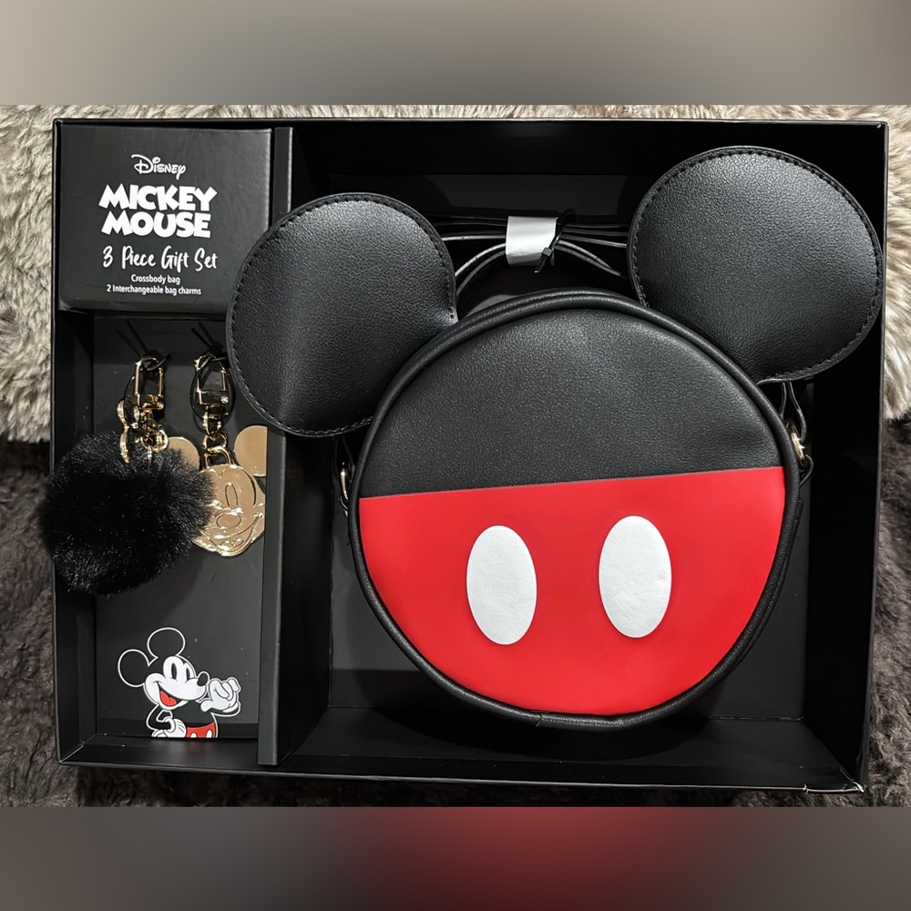 Disney Mickey Mouse Bag & Keychains Set - NWT!!
